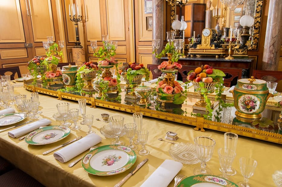 Le Château de Cadillac met les petits plats dans les grands avec l’exposition « Tables d’exception »